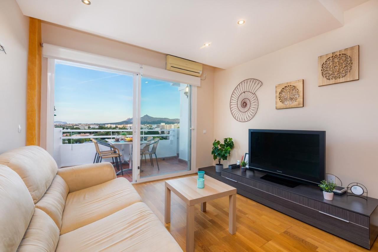 Apartment Sweet Sea